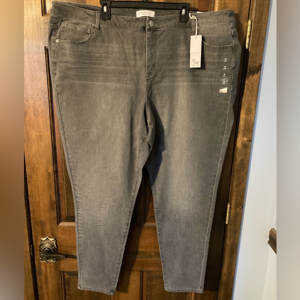 NWT Lane Bryant Grey Skinny Jeans size 28 Long